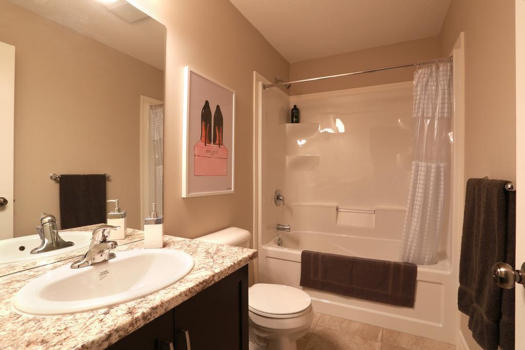 Boardwalk Homes - Executive Townhomes Kitchener Rum bild